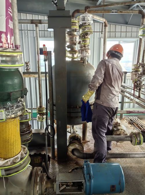 湖北特检院黄冈分院为一药企300台压力容器 体检